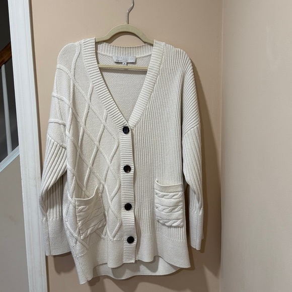 Off White Cardigan Osman by
Yousefzada Collective - Picture 2 of 5